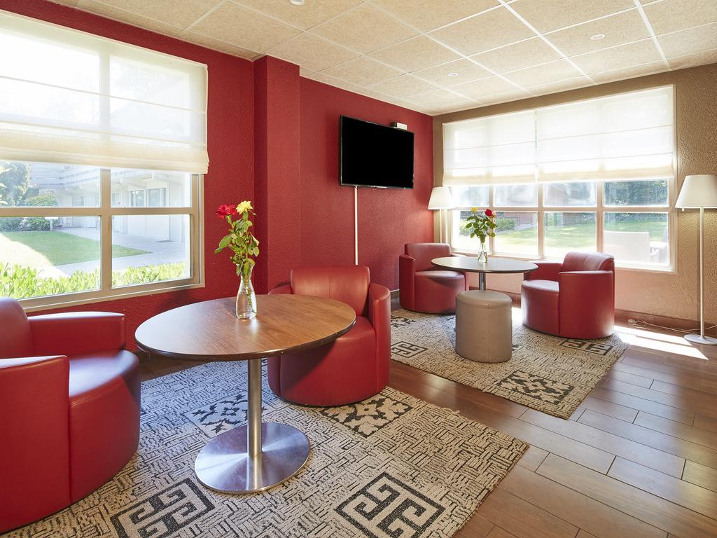 Hotel Campanile Orleans - La Source Exterior foto